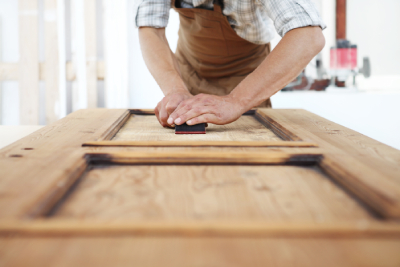 Optez pour des portes en bois sur mesure